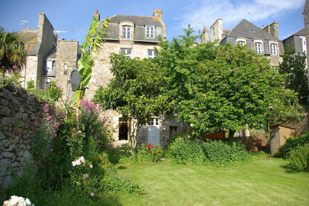 Appartement Des Remparts Dinan Rum bild