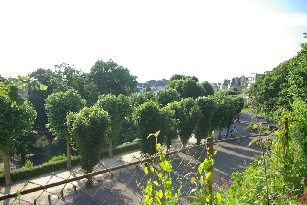 Appartement Des Remparts Dinan Rum bild